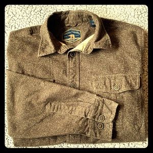 Freedom Foundry Men’s l/s buttondown shirt Medium